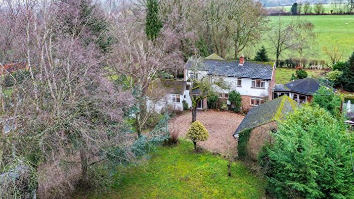 5 Bedroom House For Sale In Harthall Lane, Pimlico ( Nr Abbots Langley), HP3