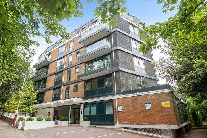 2 Bedroom Flat For Sale In Royal Tunbridge Wells, TN1