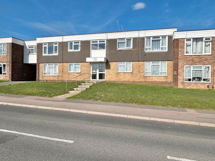1 Bedroom Flat For Sale In Glebe Lane, Sittingbourne, ME10