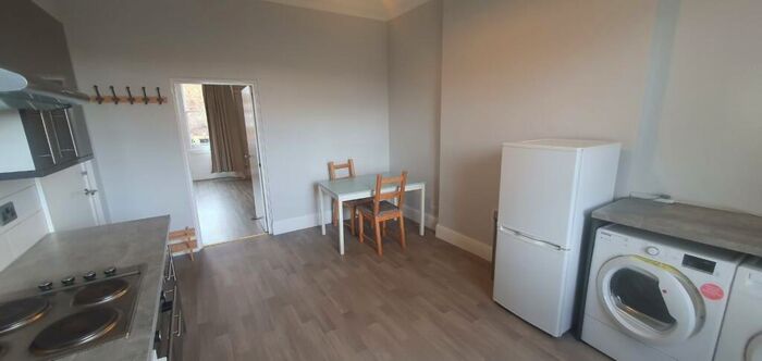 1 Bedroom Flat To Rent In Elliston Road, Redland, BS6