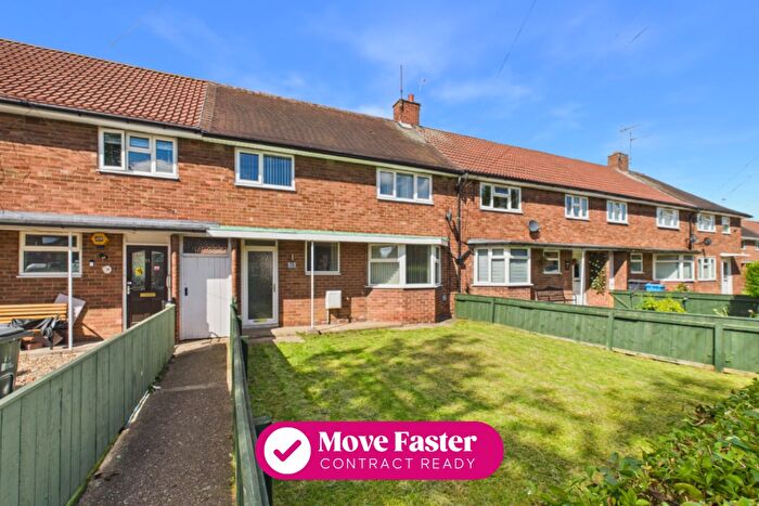 3 Bedroom Terraced House For Sale In Barham Road, Hull, HU9