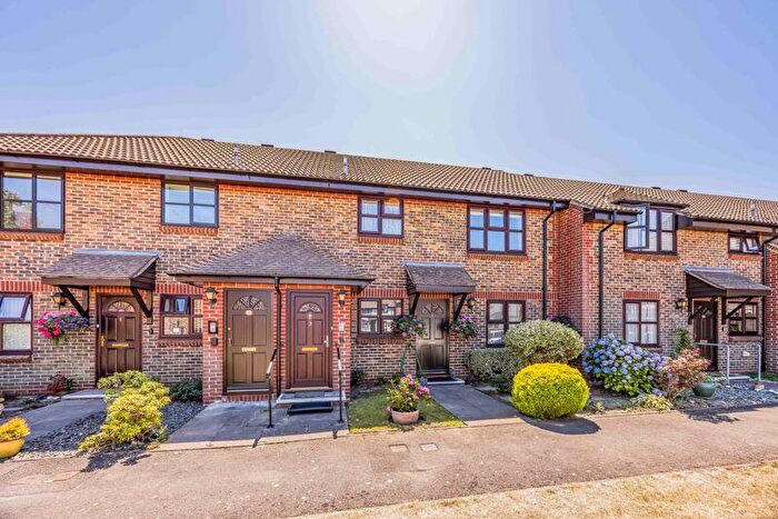 1 Bedroom Flat For Sale In Stein Road, Emsworth, PO10