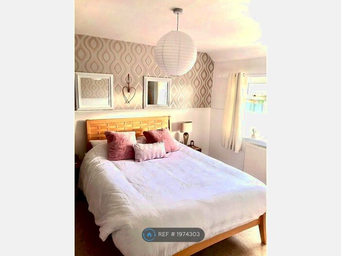 3 Bedroom Semi-Detached House To Rent In Vicarage Drive, Marske By Sea, TS11