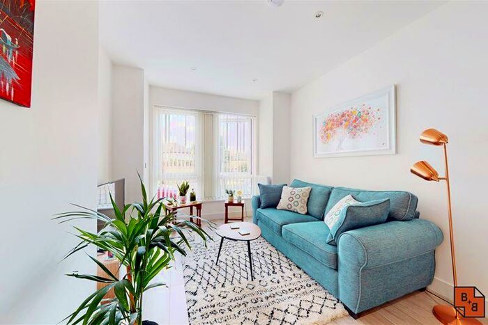 1 Bedroom Flat To Rent In Ebury Court, Benson Road, Croydon, CR0