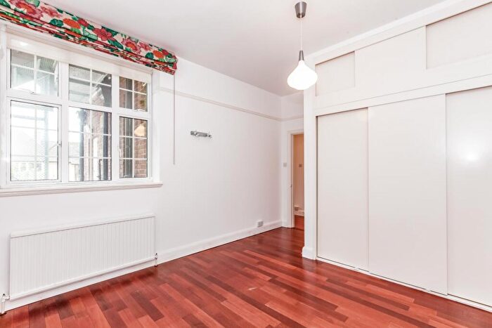 3 Bedroom Apartment To Rent In Woodstock Close, North Oxford, OX2