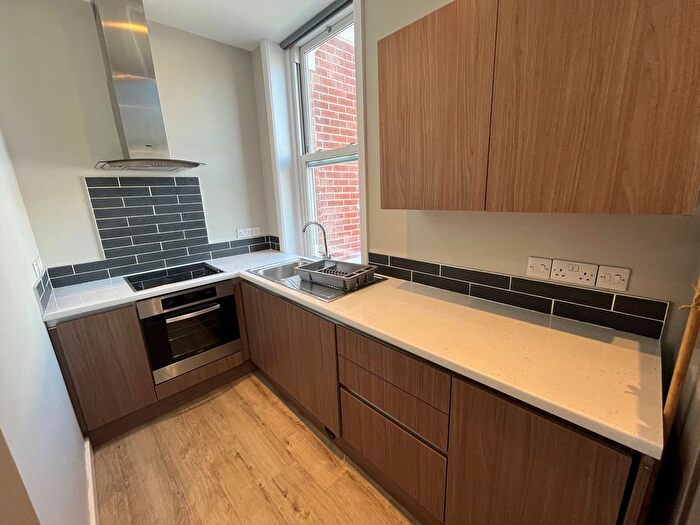 1 Bedroom Flat To Rent In - St Michaels Road, West Cliff, Bournemouth, BH2