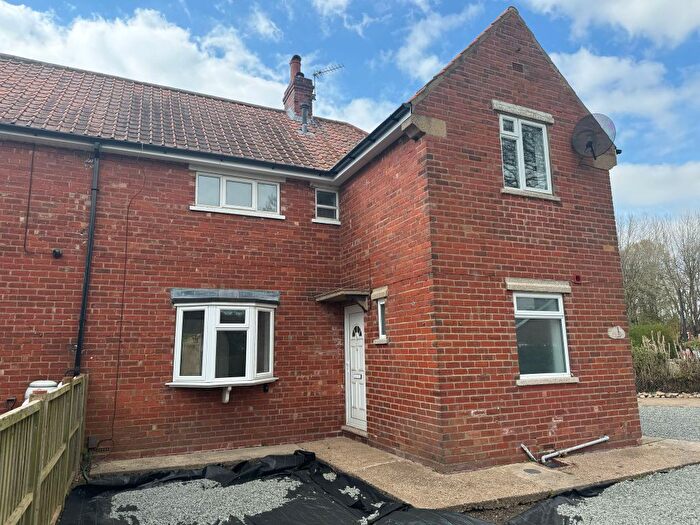 3 Bedroom Semi-Detached House To Rent In Oval Approach, Lincoln, LN2