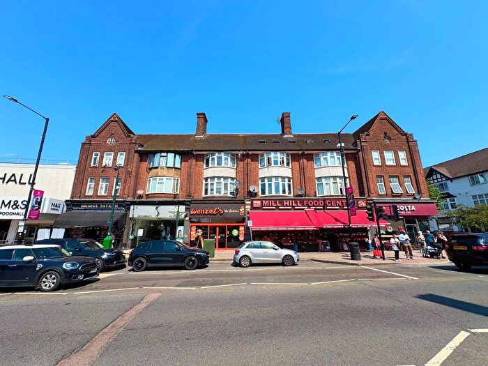 1 Bedroom Flat For Sale In The Broadway, London, NW7