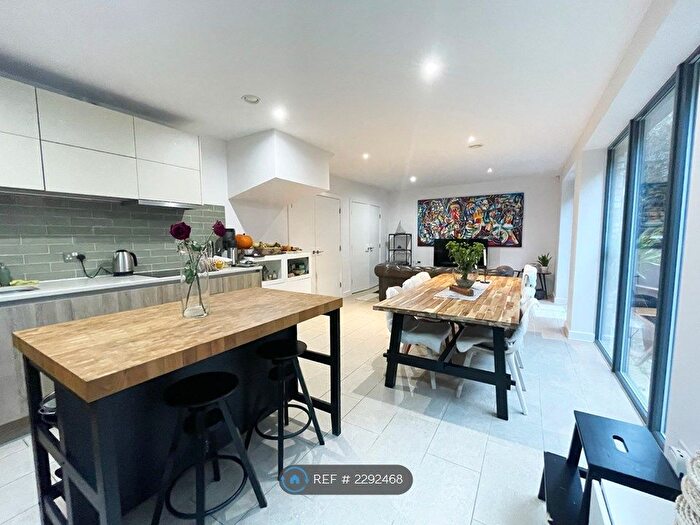 5 Bedroom End Of Terrace House To Rent In Beatrice Place, Southfields, London, SW19