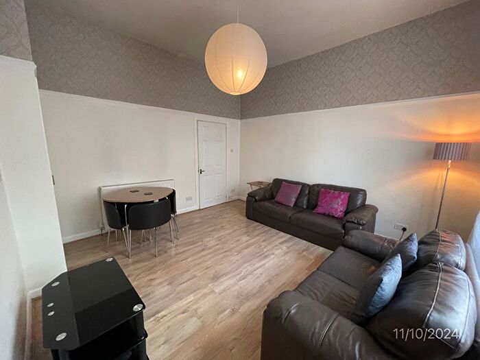 2 Bedroom Flat To Rent In King Street, Aberdeen, AB24
