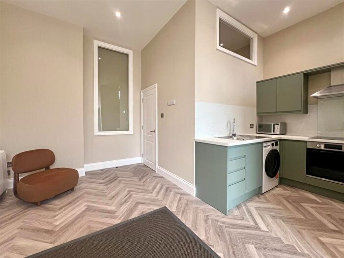 2 Bedroom Flat To Rent In Clayton Street West, Newcastle Upon Tyne, NE1