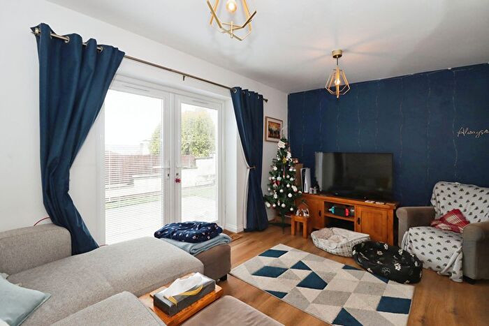 2 Bedroom Detached House For Sale In Bellevue Road, Kingswood, Bristol, Gloucestershire, BS15