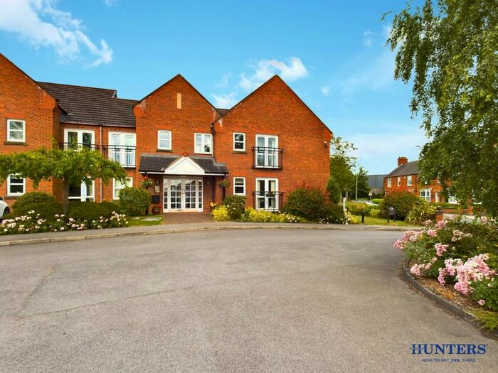 2 Bedroom Flat For Sale In Ingle Court, Market Weighton, York, East Riding Of Yorkshire, YO43