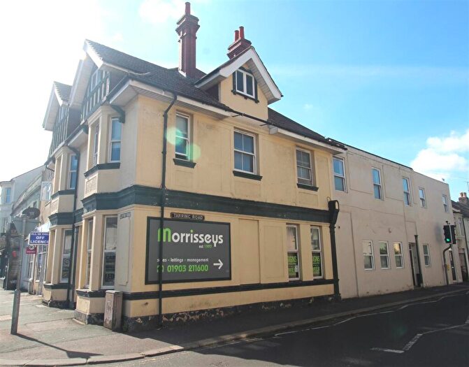 1 Bedroom Flat To Rent In Tarring Road, Worthing, West Sussex, BN11