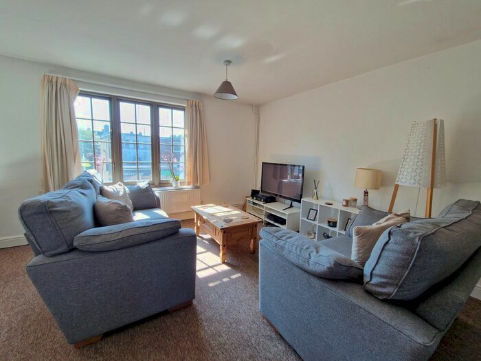 2 Bedroom Flat To Rent In Northgate, Canterbury, CT1