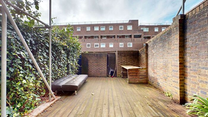 5 Bedroom Flat To Rent In Vauxhall, London, SE11