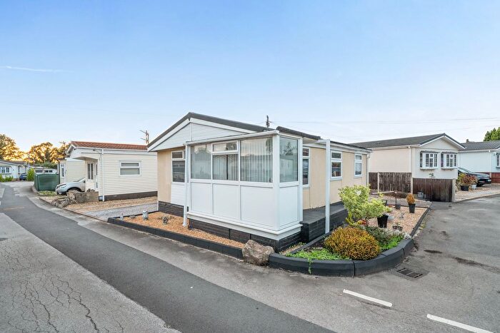 2 Bedroom Park Home For Sale In Birch Avenue, Cuerden Residential Park, Leyland, Lancashire, PR25