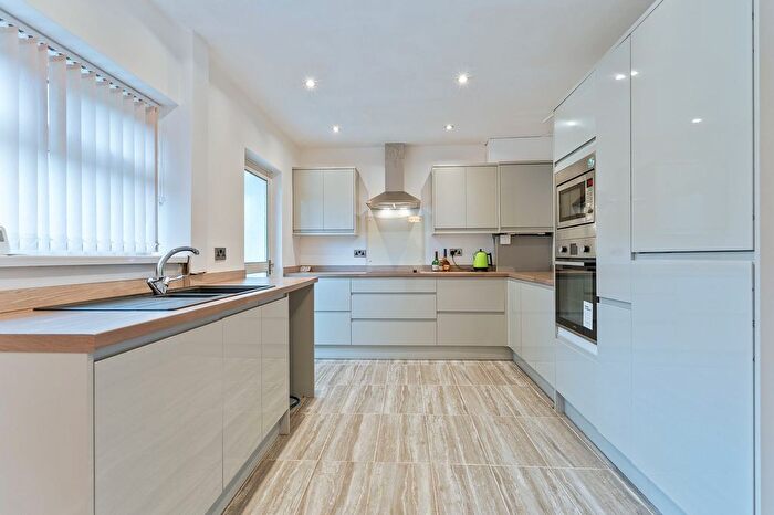 3 Bedroom Semi Detached House For Sale In Rushmere Road, Pontllanfraith, NP12