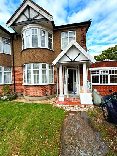 4 Bedroom Semi-Detached House To Rent In Bury Street West, London, N9