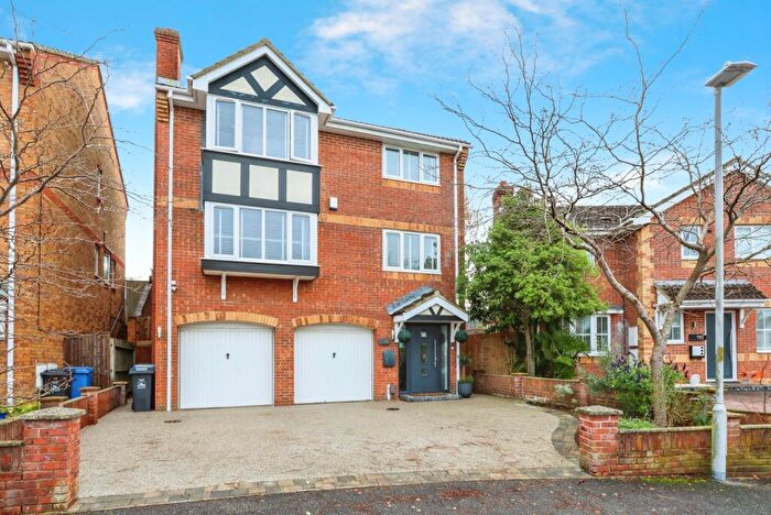 4 Bedroom Detached House For Sale In Marshwood Avenue, Canford Heath, Poole, Dorset, BH17