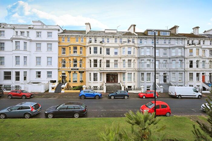 1 Bedroom Apartment For Sale In Wilmington Square, Eastbourne, BN21