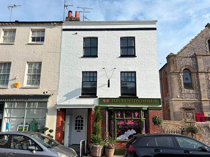 3 Bedroom Maisonette To Rent In Arundel, BN18