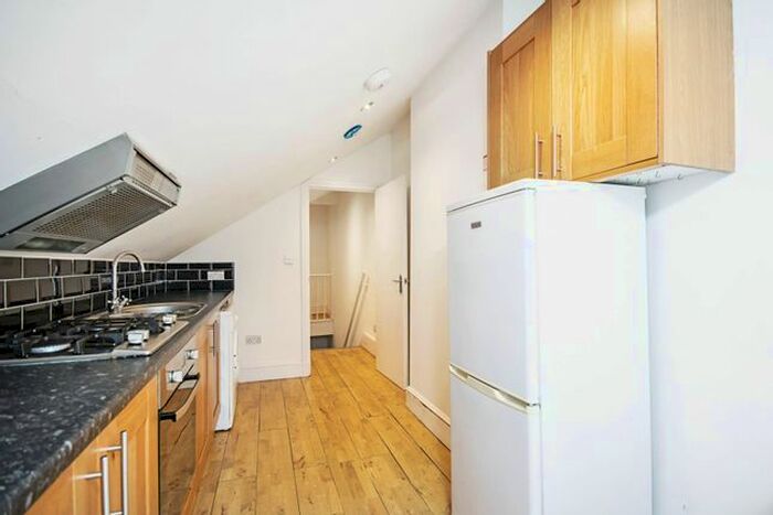 1 Bedroom Flat To Rent In Mare Street, Hackney, London, E8