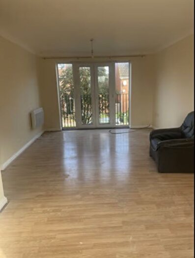 2 Bedroom Flat To Rent In Hill View Drive, London, SE28
