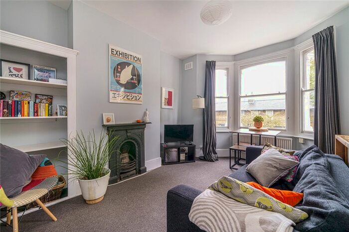 2 Bedroom Flat To Rent In Bellwood Road, Nunhead, London, SE15