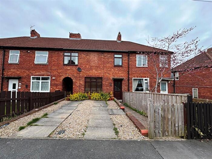 4 Bedroom Terraced House For Sale In Poplar Terrace, Roddymoor, Crook, DL15