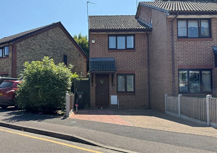 2 Bedroom End Of Terrace House For Sale In Waterside Close, Barking, IG11