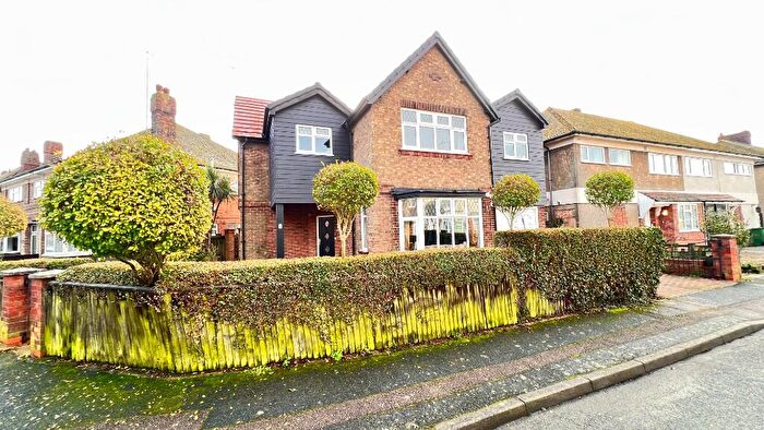 4 Bedroom Detached House For Sale In Hillburn Road, Wisbech, Cambridgeshire, PE13