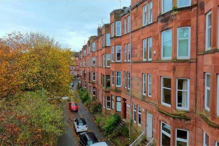2 Bedroom Flat To Rent In Bellwood Street, Glasgow, G41