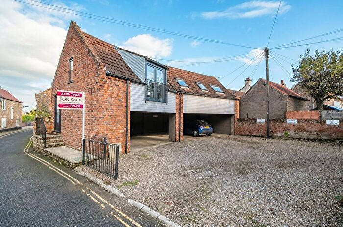1 Bedroom Flat For Sale In 'the Loft' Rythergate Court, Cawood, YO8