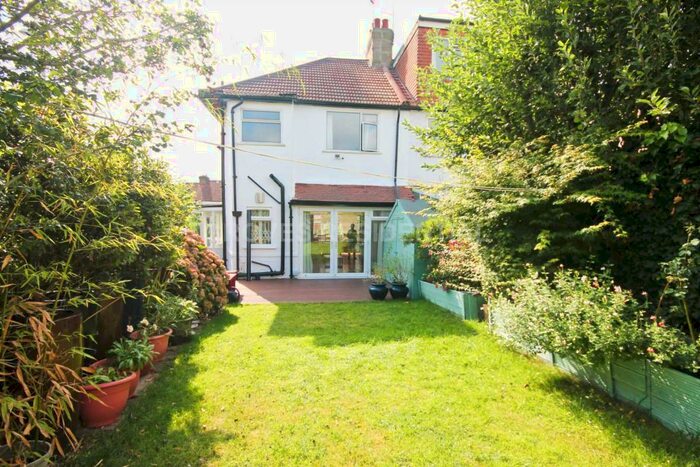 3 Bedroom Semi-Detached House To Rent In Park View, New Malden, KT3