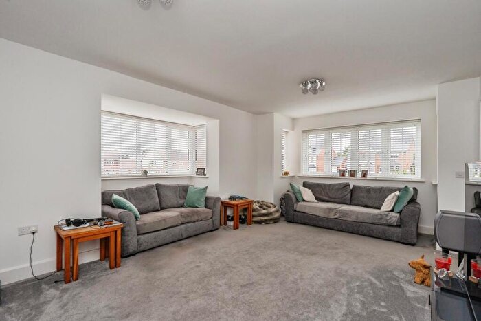 4 Bedroom Detached House For Sale In Hudson Gardens, Waterlooville, Hampshire, PO8