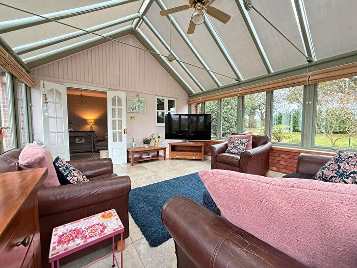 6 Bedroom Detached House For Sale In Silver Street, Attleborough, Norfolk, NR17