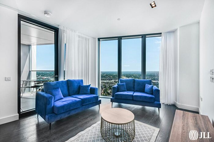 2 Bedroom Apartment To Rent In Amory Tower, Marsh Wall, E14