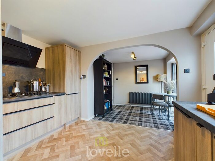 2 Bedroom Detached Bungalow For Sale In Wesley Crescent, Cleethorpes, DN35