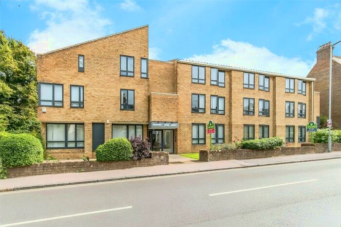 Flat To Rent In Newton Road, Faversham, Kent, ME13