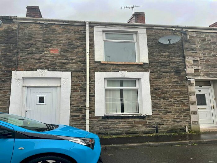 2 Bedroom Property To Rent In Henry Street, Britton Ferry, Neath, SA11