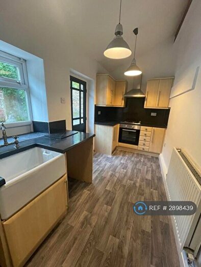 2 Bedroom Terraced House To Rent In Shay Lane, Halifax, HX3