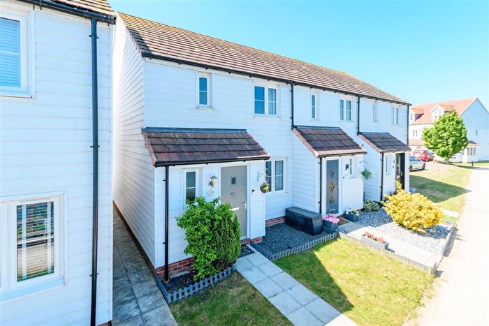 3 Bedroom End Of Terrace House For Sale In Ellingham View, Dartford, Kent, DA1