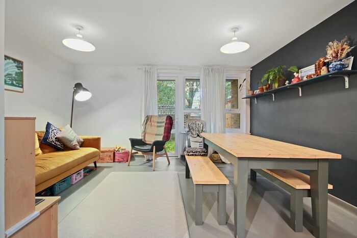 3 Bedroom Maisonette To Rent In Stacy Path, Camberwell, London, SE5