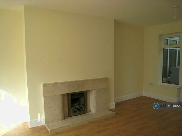 6 Bedroom Semi-Detached House To Rent In Kingston Close, Abingdon, OX14