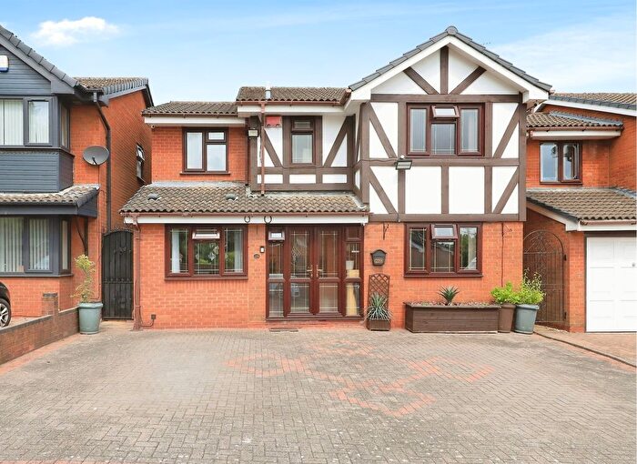 4 Bedroom Detached House For Sale In Stonedown Close, Bilston, WV14