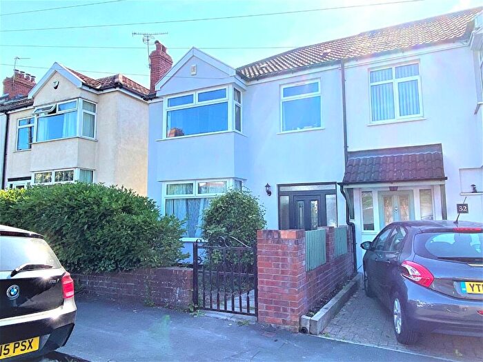 3 Bedroom End Of Terrace House To Rent In Darnley Avenue, Horfield, Bristol, BS7