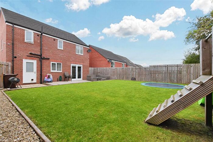 4 Bedroom Detached House For Sale In Piccolo Row, Churwell, Morley, Leeds, LS27