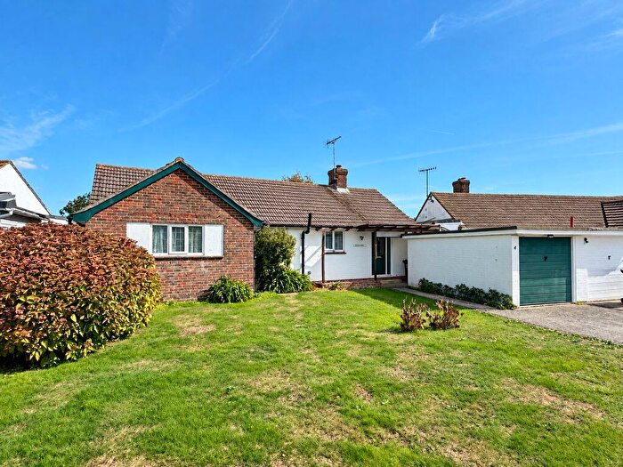 3 Bedroom Detached Bungalow For Sale In Duncton Close, Felpham, PO22