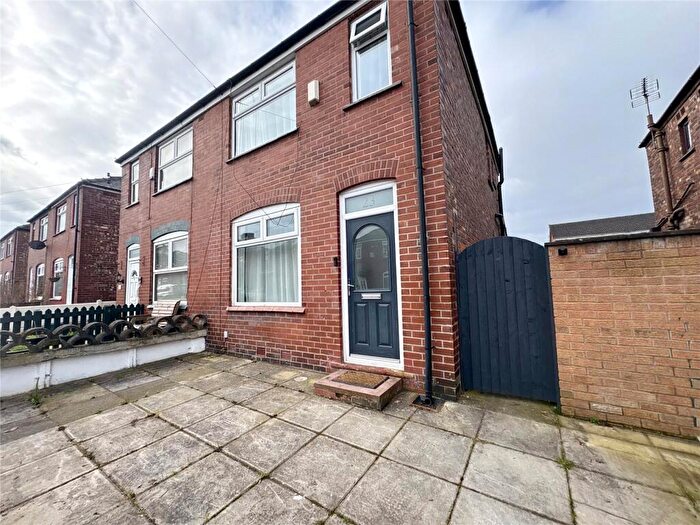 3 Bedroom Semi Detached House To Rent In Easton Road, Droylsden, Manchester, Greater Manchester, M43